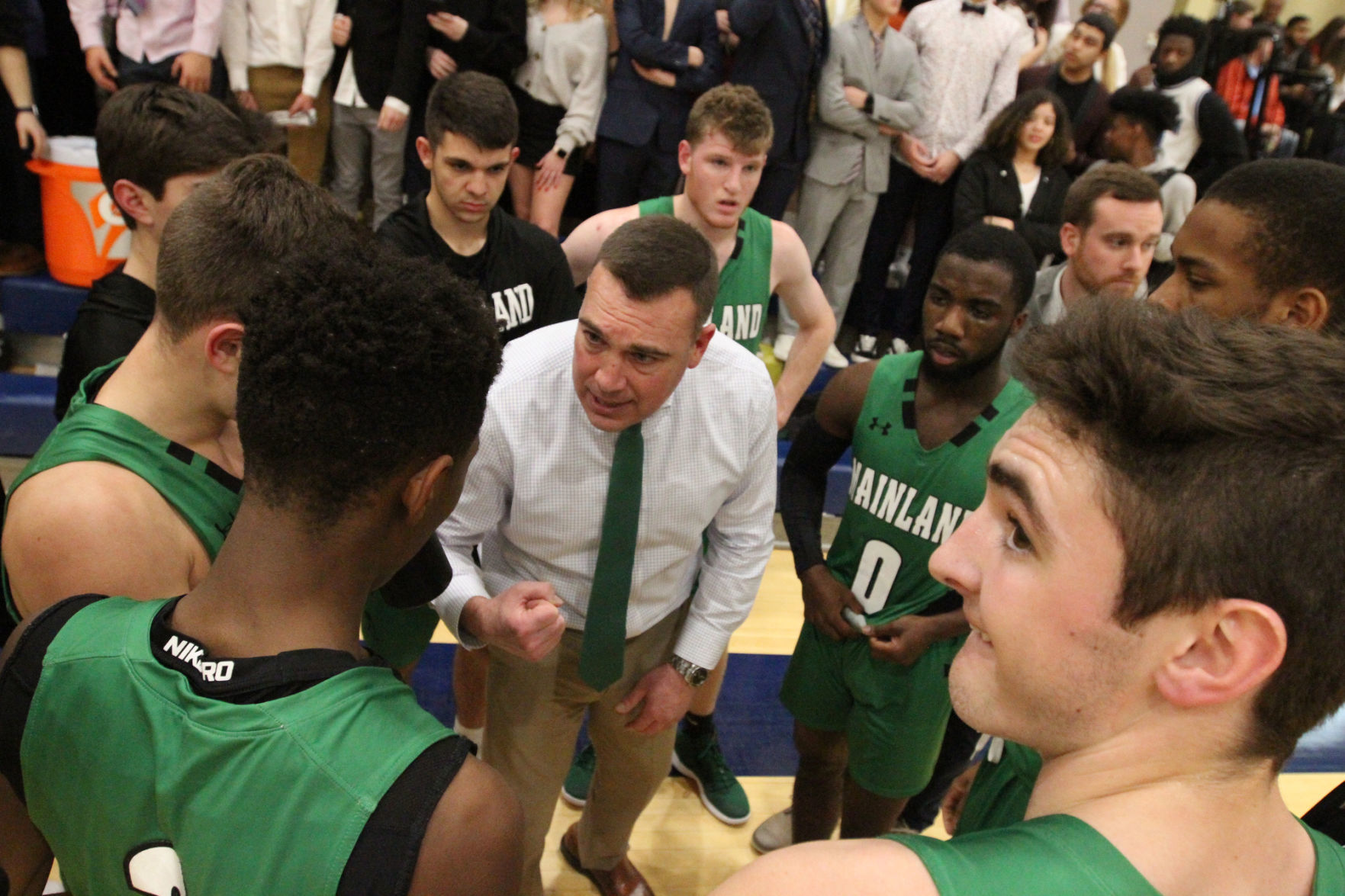 Holy Spirit Mainalnd boys basketball